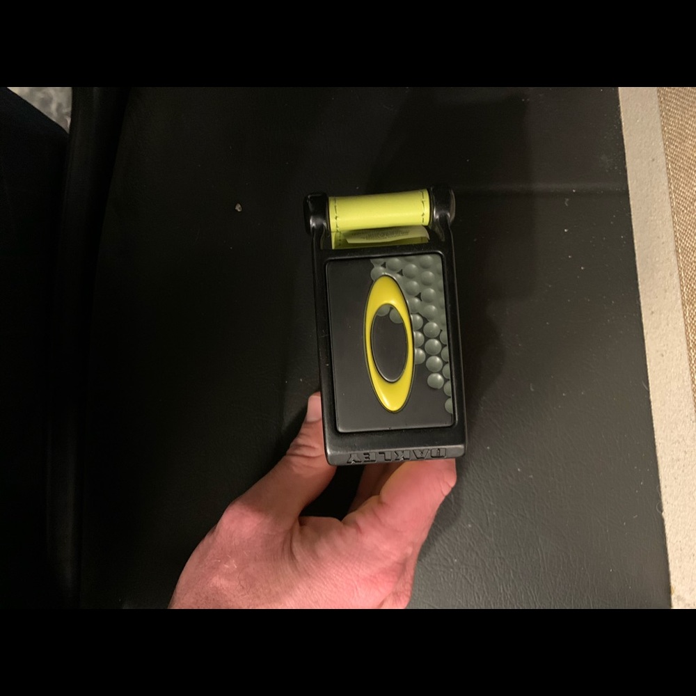 Oakley golf belt